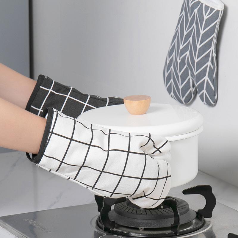 Kitchen Baking Gloves - 1 Pair Insulated Oven Gloves -